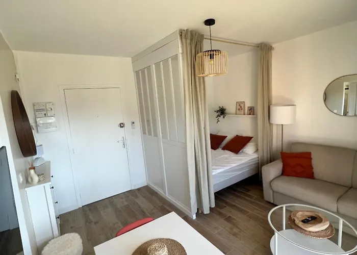 Ensoleille A Apartment *